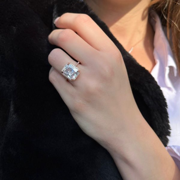 93c52348-2d52-476b-a9a2-eb59cbc3faa2